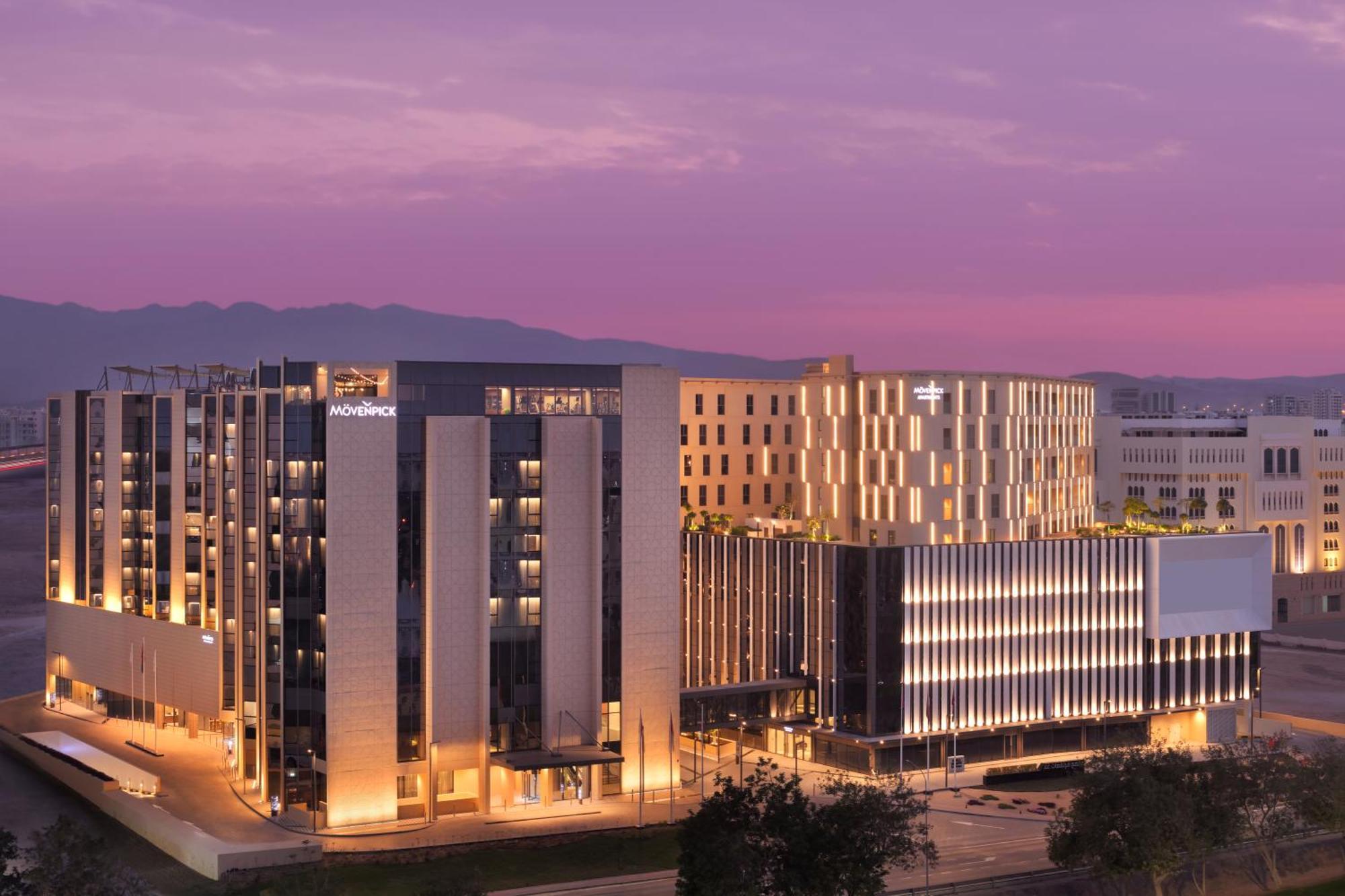 Moevenpick Hotel & Apartments Ghala Maskat Exteriér fotografie The new campus of the University of Patras